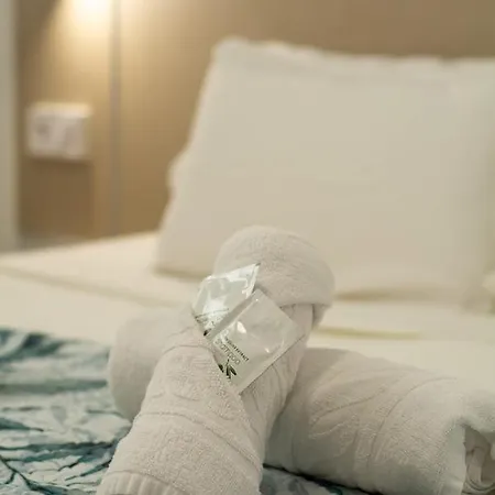 Le Petit Paradis